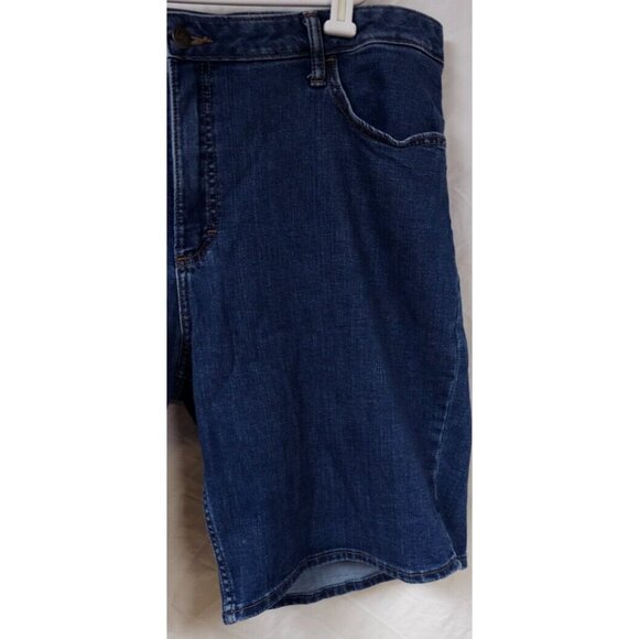 Lee Regular Fit Mens W42xL10 Mid Rise Bermuda Stretch Denim Shorts 10" Inseam - Picture 3 of 13